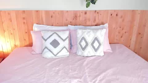 Chloe Smith online show from 02/06/26, 11:13