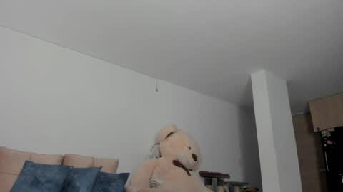 Snapshot of cloekatz_ chatting on 05/10/26, 03:06 Cloe Katz online show from 05/10/26, 03:06