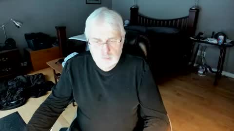 Snapshot of cloudalert62 chatting on 01/31/25, 11:03 cloudalert62 online show from 01/31/25, 11:03