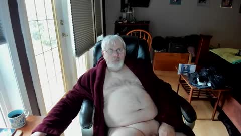 Snapshot of cloudalert62 chatting on 11/11/25, 04:29 cloudalert62 online show from 11/11/25, 04:29