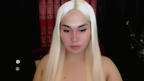 Snapshot of cloudia_babe chatting on 01/14/25, 08:37 Cloudia babe69 online show from 01/14/25, 08:37