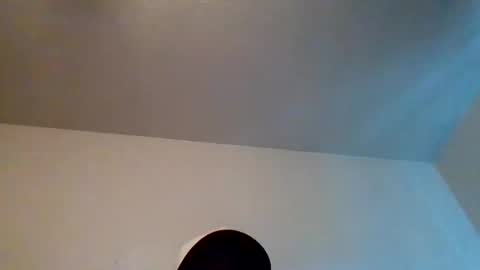 Snapshot of cloudyydayzz chatting on 03/01/26, 12:01 tallhungandcloudy online show from 03/01/26, 12:01