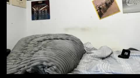 cloudyystarr666 online show from 10/09/25, 06:50