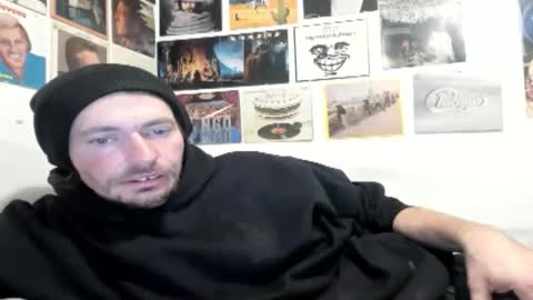 cloudyystarr666 online show from 11/19/25, 06:13