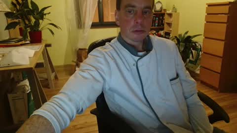 Snapshot of clouplefun chatting on 12/04/24, 05:49 clouplefun online show from 12/04/24, 05:49