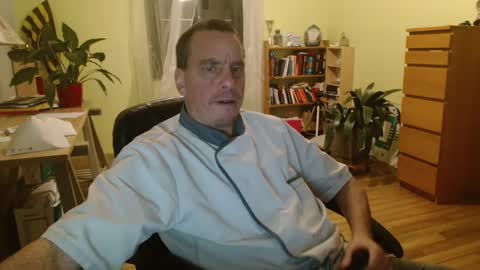 Snapshot of clouplefun chatting on 12/09/24, 04:23 clouplefun online show from 12/09/24, 04:23