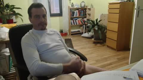 Snapshot of clouplefun chatting on 01/11/25, 06:14 clouplefun online show from 01/11/25, 06:14