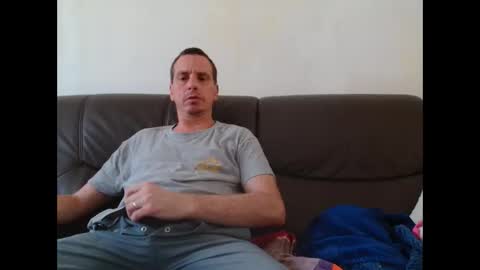 Snapshot of clouplefun chatting on 10/08/25, 11:41 clouplefun online show from 10/08/25, 11:41