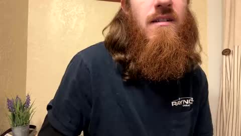 Snapshot of cloverboy1988 chatting on 12/30/24, 11:37 cloverboy1988 online show from 12/30/24, 11:37