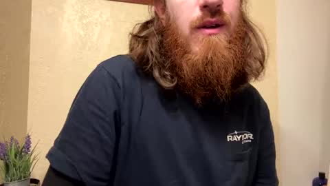 Snapshot of cloverboy1988 chatting on 01/03/25, 12:52 cloverboy1988 online show from 01/03/25, 12:52