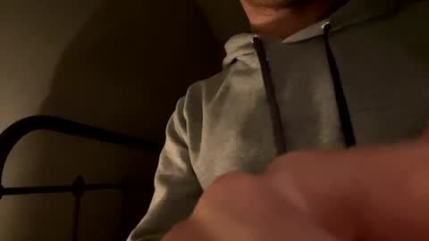 Snapshot of clt789 chatting on 12/31/24, 04:27 clt789 online show from 12/31/24, 04:27