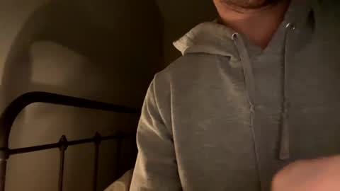 Snapshot of clt789 chatting on 01/04/25, 04:23 clt789 online show from 01/04/25, 04:23