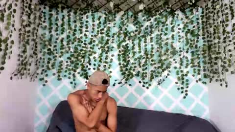 club_latinboys online show from 10/12/25, 04:28