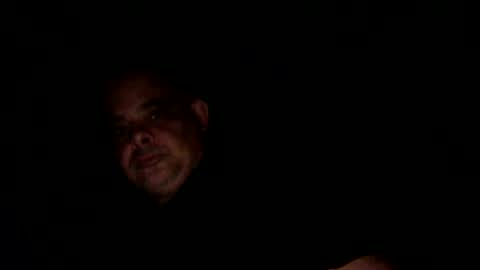 Snapshot of clubtm002 chatting on 10/17/25, 04:48 clubtm002 online show from 10/17/25, 04:48