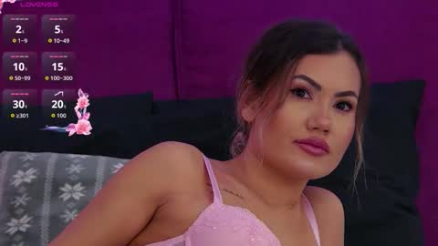 Marina online show from 12/21/25, 09:44