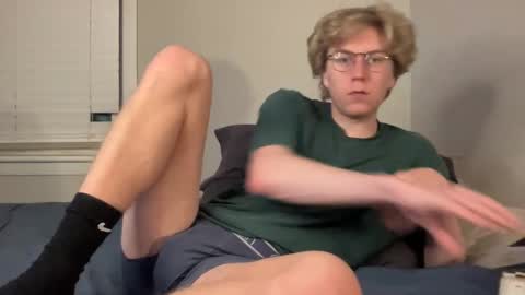 Snapshot of clydeaustin chatting on 10/06/25, 02:20 Clyde Austin online show from 10/06/25, 02:20