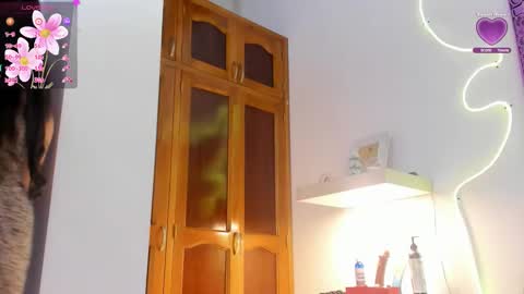 cmila0713 online show from 11/12/25, 12:33