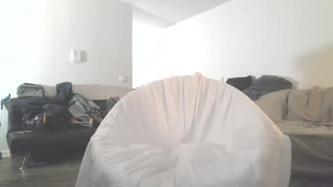 Snapshot of cmorgan6161 chatting on 01/29/25, 01:16 cmorgan6161 online show from 01/29/25, 01:16