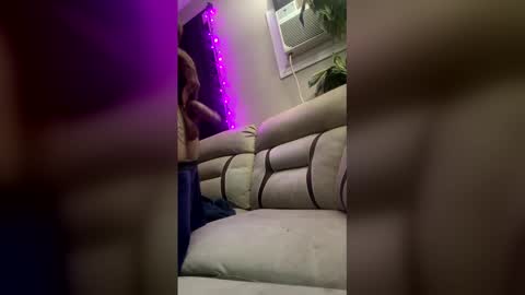 Snapshot of cmwawesome chatting on 02/11/26, 03:33 Monster420 online show from 02/11/26, 03:33