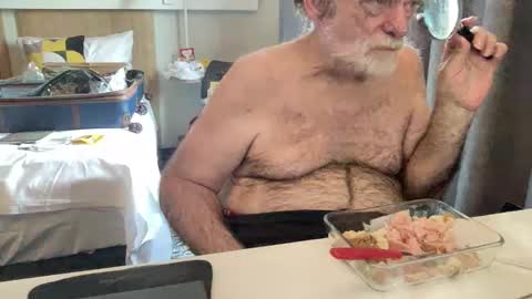 Coach Karl Porn Star Tip me all the way to my next trip online show from 01/18/26, 01:04