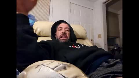 Snapshot of coachg12 chatting on 12/15/25, 01:21 coachg12 online show from 12/15/25, 01:21