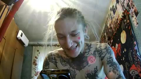 Elf online show from 10/21/25, 08:37