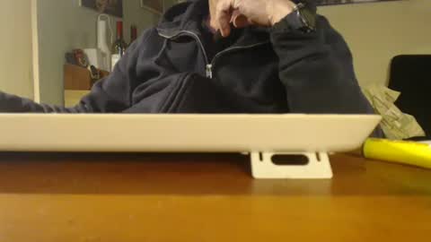 Snapshot of cobi08 chatting on 02/22/25, 08:42 cobi08 online show from 02/22/25, 08:42