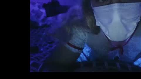 Snapshot of coccolino_ chatting on 12/21/25, 09:22 Cocolino online show from 12/21/25, 09:22