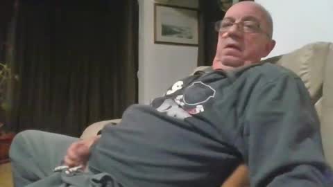 Snapshot of cock9635 chatting on 01/01/25, 03:24 cock9635 online show from 01/01/25, 03:24