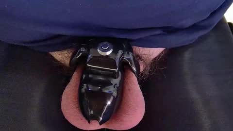 Snapshot of cock_locked chatting on 01/15/25, 07:55 Locked online show from 01/15/25, 07:55