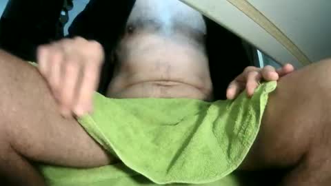 Snapshot of cockneegeezer chatting on 01/11/25, 06:56 Ask me online show from 01/11/25, 06:56