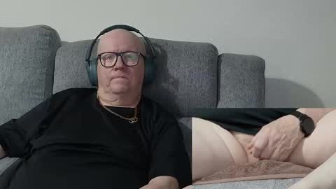 Charlie. online show from 11/06/25, 04:19