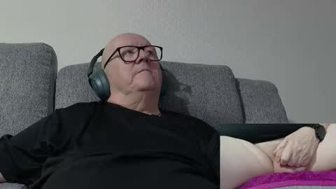 Charlie. online show from 03/10/26, 02:27