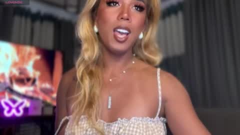 Snapshot of cockprincess_dianna chatting on 11/12/25, 08:04 PrincessDianna IslandGirl CUMSHOW in PVT and PASSWORDSHOW online show from 11/12/25, 08:04