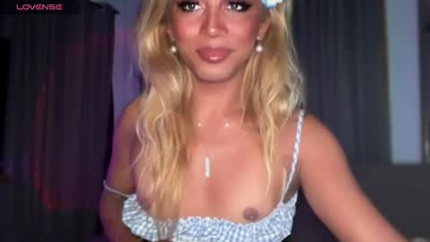 Snapshot of cockprincess_dianna chatting on 11/16/25, 01:00 PrincessDianna IslandGirl CUMSHOW in PVT and PASSWORDSHOW online show from 11/16/25, 01:00