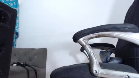 Snapshot of coco1269hard chatting on 01/11/25, 11:46 Joker Big dick online show from 01/11/25, 11:46