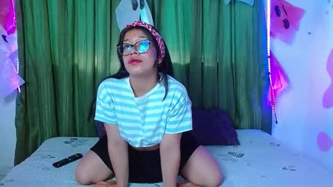 Snapshot of coco_dam chatting on 10/28/25, 03:25 coco_dam online show from 10/28/25, 03:25