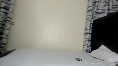 coco_leila online show from 01/21/25, 08:19