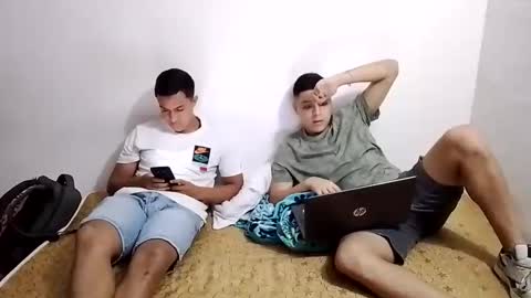 Snapshot of coco_straight chatting on 09/13/25, 12:32 coco_straight online show from 09/13/25, 12:32