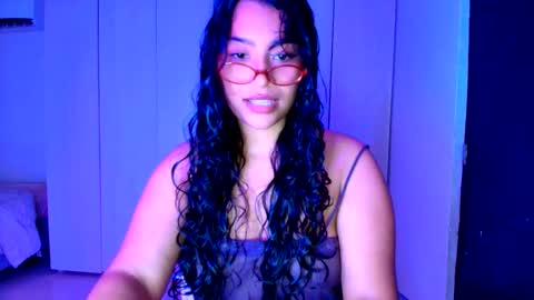 Snapshot of cocoa886863 chatting on 10/11/25, 12:10 cocoa886863 online show from 10/11/25, 12:10