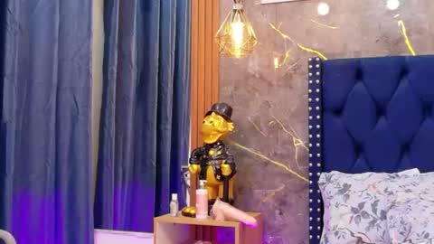 cocoabarbiee_ online show from 08/06/26, 03:41