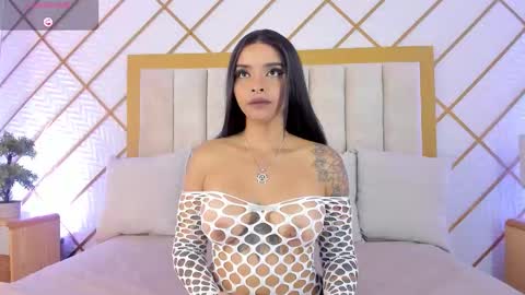 Snapshot of cocodamore1 chatting on 11/18/25, 11:36 online show from 11/18/25, 11:36