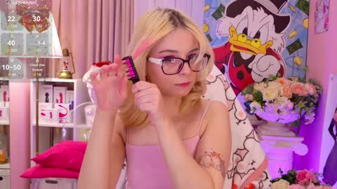 Mia online show from 12/10/24, 09:22