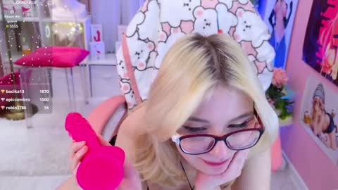 Mia online show from 12/13/24, 02:21