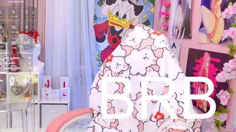 Mia online show from 12/17/24, 12:34