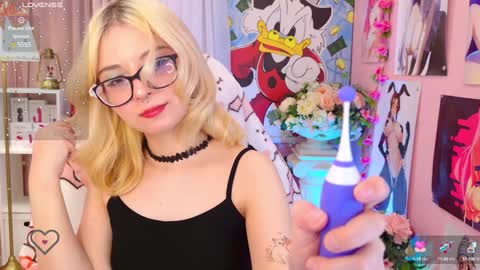 Mia online show from 12/20/24, 09:06