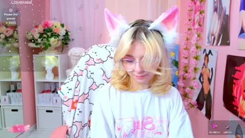 Mia online show from 01/17/25, 09:06