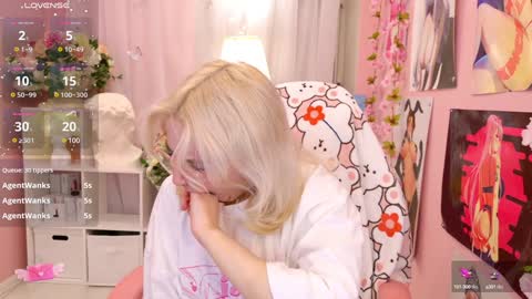 Mia online show from 02/04/25, 03:11