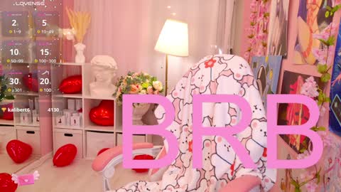 Mia online show from 02/08/25, 11:45