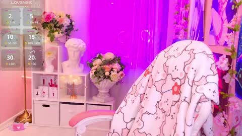 Mia online show from 03/06/25, 12:32